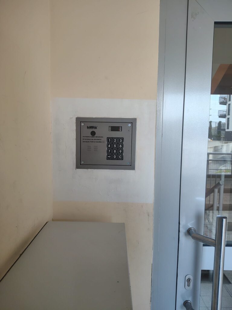 montaż domofonu Kraków Dębniki